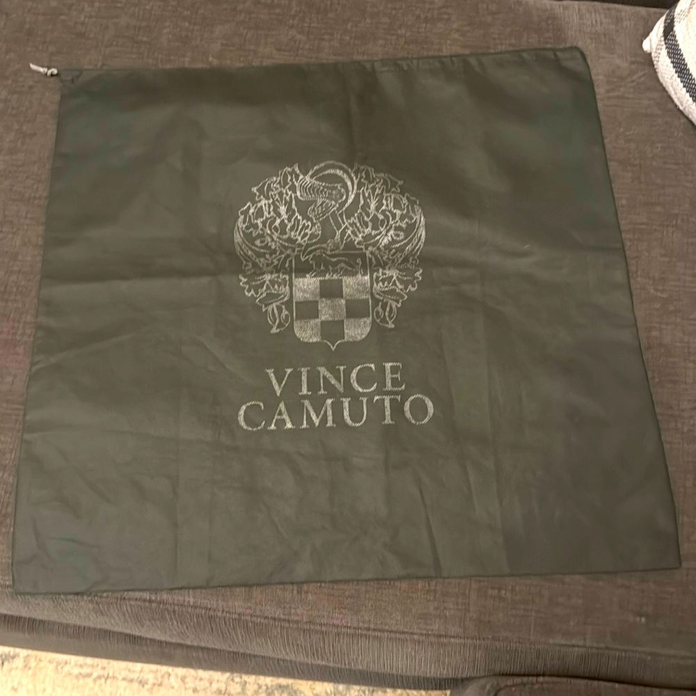 VINCE CAMUTO DUST BAG WITH DRAWSTRING LARGE